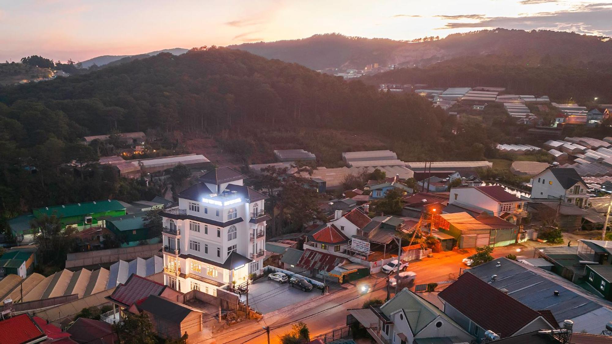 Pine View Hotel Dalat Exterior foto